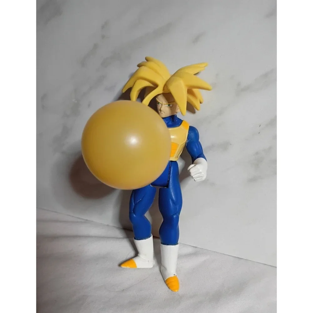 Vintage 2001 Dragon Ball Z Super Saiyan Trunks Action Figure with Energy Blast